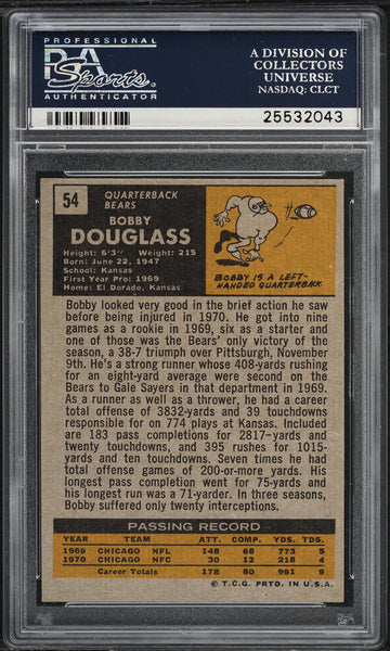 1971 Topps FB Card # 54 Bobby Douglass Chicago Bears ROOKIE RC PSA 7.5 NRMT+ (MGD2)