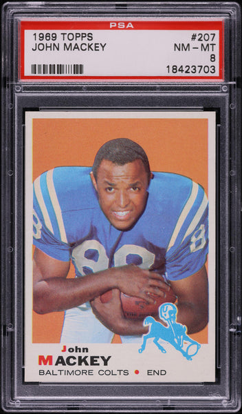 1969 Topps FB Card #207 John Mackey Baltimore Colts HOF PSA 8 NM-MT (MGD2)