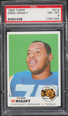 1969 Topps FB Card #212 Ernie Wright Cincinnati Bengals PSA 8 NM-MT (MGD2)