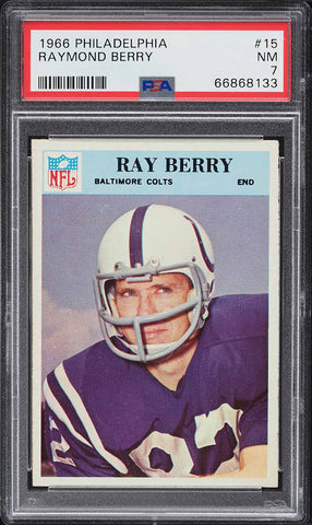 1966 Philadelphia FB Card # 15 Raymond Berry Baltimore Colts HOF PSA 7 NRMT (MGD2)