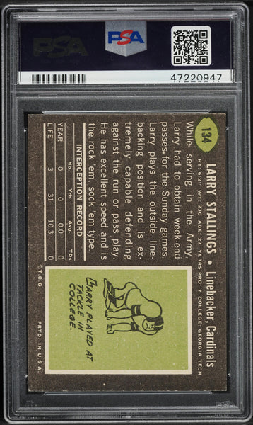 1969 Topps FB Card #134 Larry Stallings Cardinals ROOKIE RC PSA 8 NM-MT (MGD2)