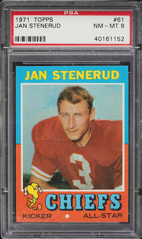 1971 Topps FB Card # 61 Jan Stenerud Kansas City Chiefs HOF ALL-STAR PSA 8 NM-MT (MGD2)