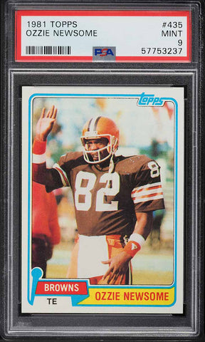 1981 Topps FB Card #435 Ozzie Newsome Cleveland Browns HOF PSA 9 MINT (MGD2)